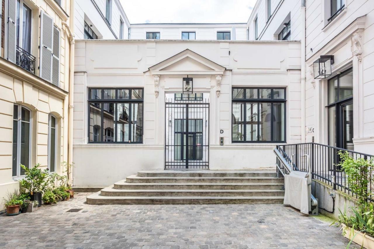 Outstanding Artist Loft - Between Marais&canal * Parijs