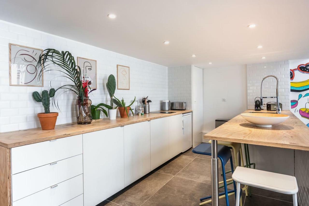 Outstanding Artist Loft - Between Marais&canal Appartement Parijs